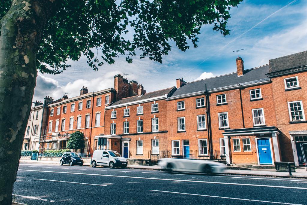 The Stay Company, Friar Gate Derby Luaran gambar